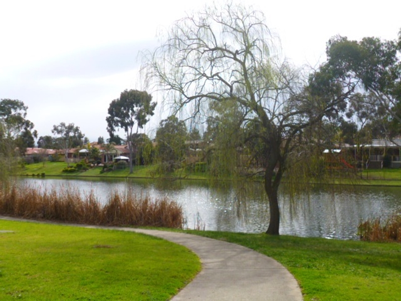 Rowville Lakes Walk Walking Maps