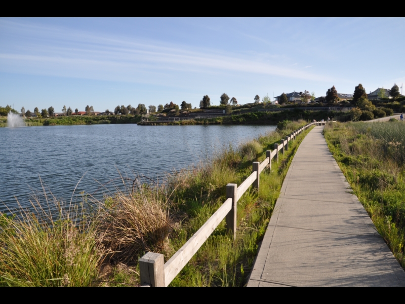 Cardinia Lakes Walking Maps
